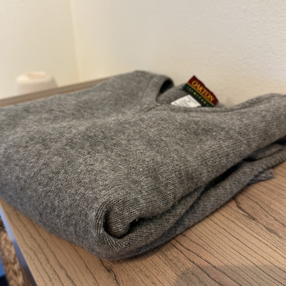 Made in Italy 100% lambswool sweater Paton Limited - Picture 7 of 7